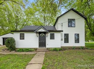 536 E Grant St, Sheridan, MI 48884