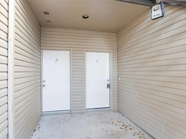 9707 Richmond Ave, Houston, TX