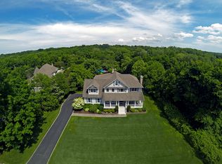 3 Cemetery Ln, Setauket, NY 11733