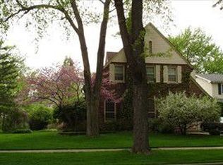 830 N Spring Ave, La Grange Park, IL 60526