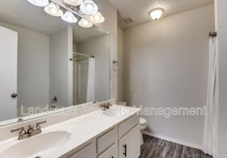 625 Hollyberry Dr — Photo 22