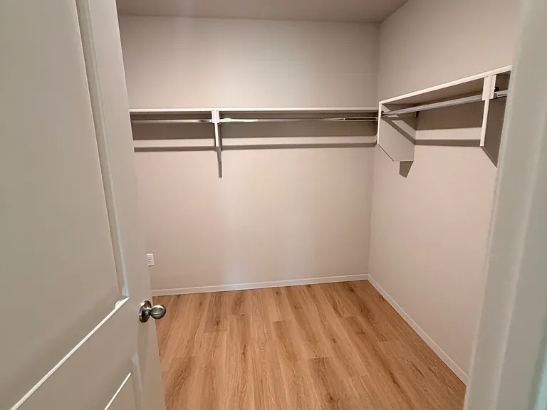 3900 W Laredo St — Photo 15
