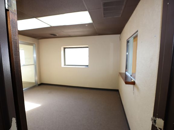 5th image of 301 N 2nd St #101