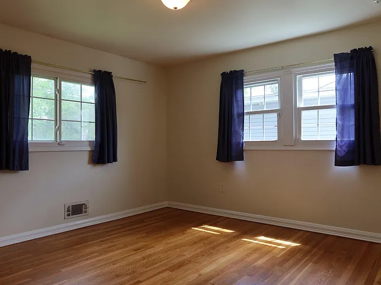 109 Deep Dale Dr — Photo 12