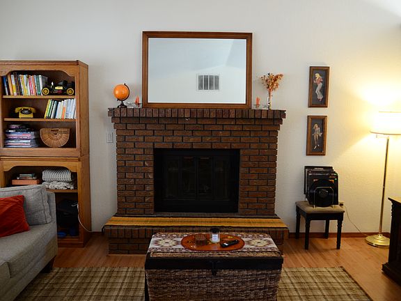 3rd image of 3347 N Kingswood Way