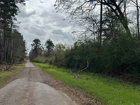 2nd image of 1223 County Road 433