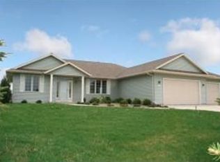6701 Lake Aire Ct, Sheboygan, WI 53081