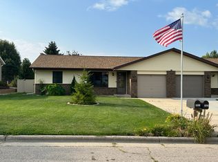 1621 Southridge Dr, Janesville, WI 53546