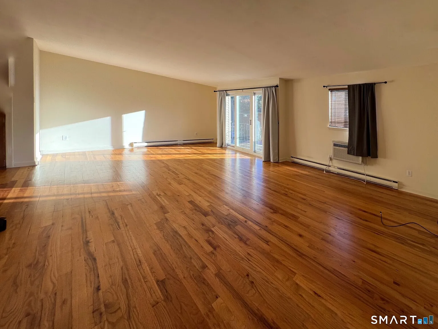 1 bed, 1.0 bath, 704 sqft, $1,695 — Photo 4