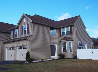 773 Swallow Tail Ln, Upper Macungie Twp, PA 18031