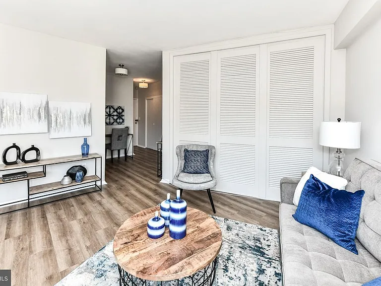 1711 Massachusetts Ave NW #802 — Photo 8