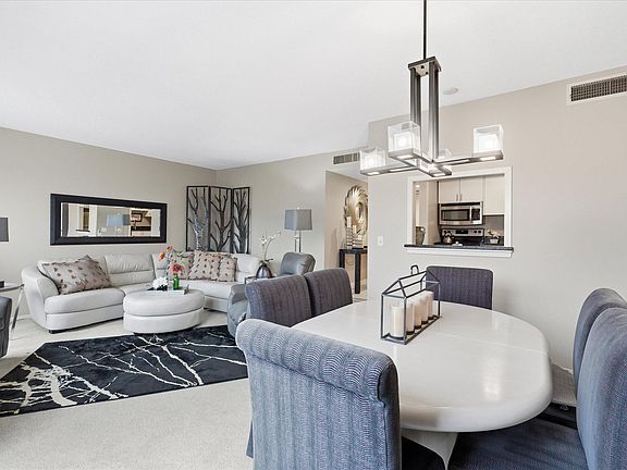 2nd image of 3412 Oak Ridge Rd APT 319