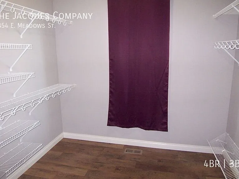 2854 W Meadows Dr — Photo 15