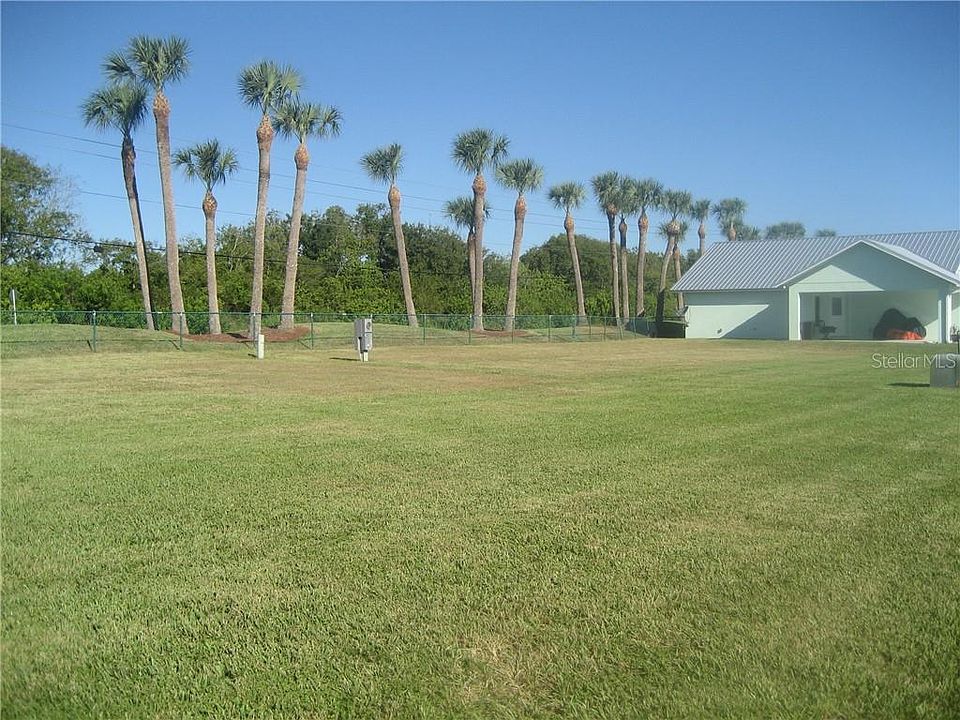 2nd image of 4435 SW 15th Way