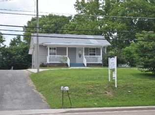 729 Charles Seivers Blvd, Clinton, TN 37716