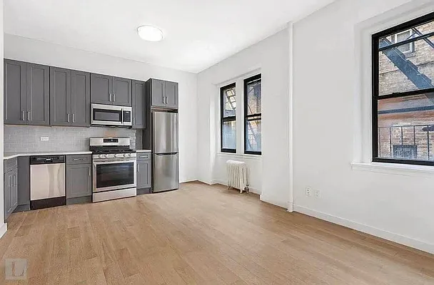 Rented by Living New York | media 10