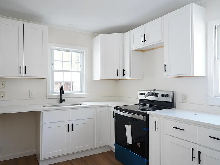 1117 Denny St — Photo 10