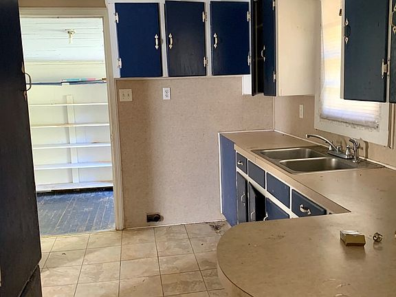 4th image of 223 Dan Ln