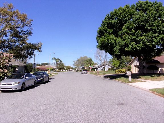 4th image of 5584 Deer Creek Dr