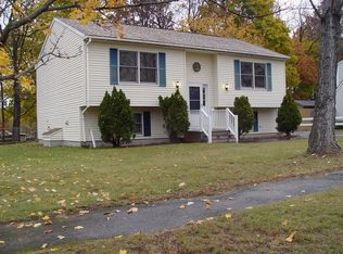 57 Shawna St, Fitchburg, MA 01420