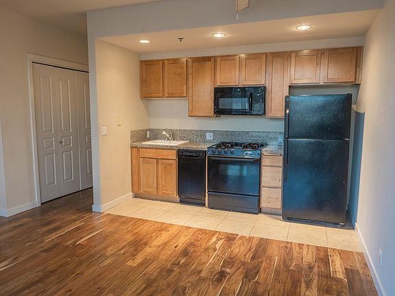 3rd image of 2801 1st Ave APT 805