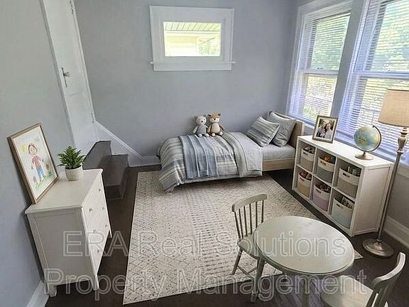 5th image of 54 N Ogden Ave