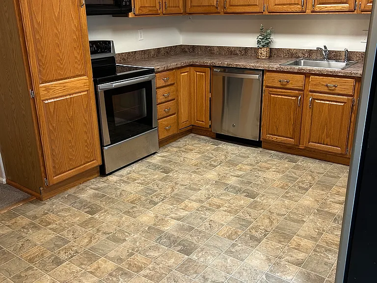 5429 Jenmatt Dr — Photo 1