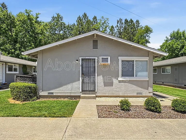 2760 Coloma St #3 — Photo 12