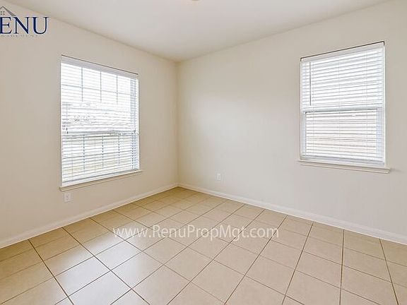 5th image of 15415 Hillside Mill Dr