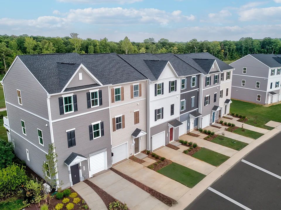 Luxurious Townhomes