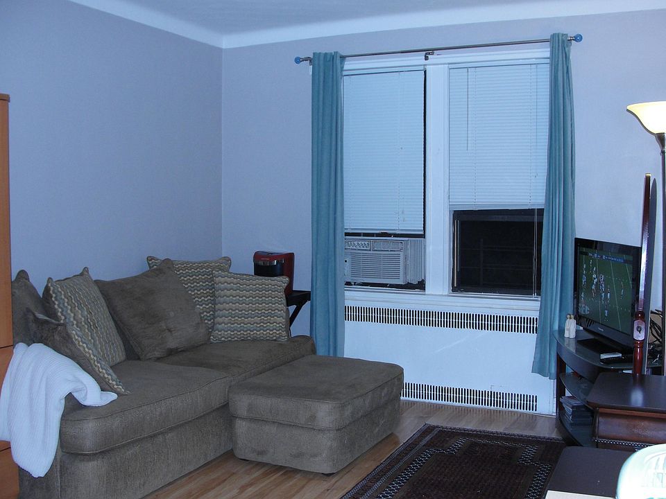 1st image of 170-40 Highland Ave #105