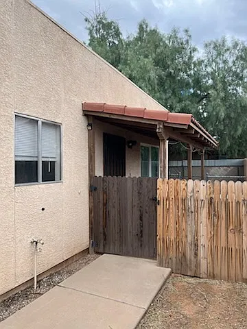 3 bed, 1210 sqft, $1,395 — Photo 1