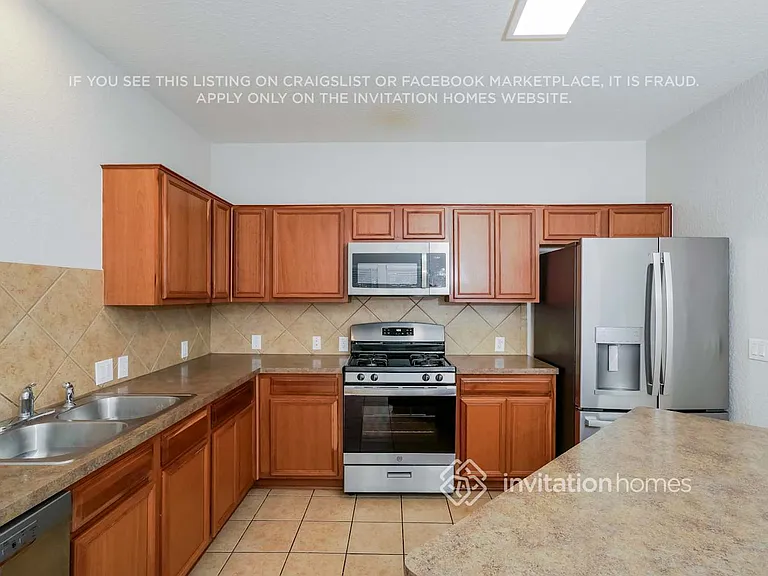 12011 Edward Conrad — Photo 6
