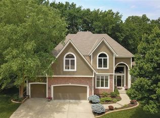 4520 Anderson St, Shawnee, KS 66226