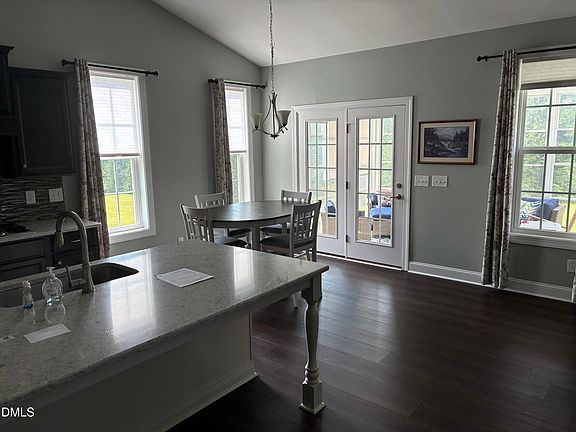 5th image of 904 Traditions Ridge Dr
