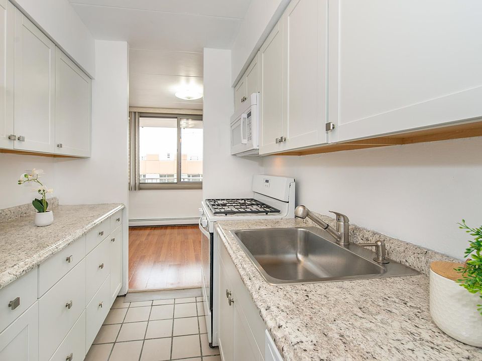 1st image of 515 Anderson Ave APT 3-D