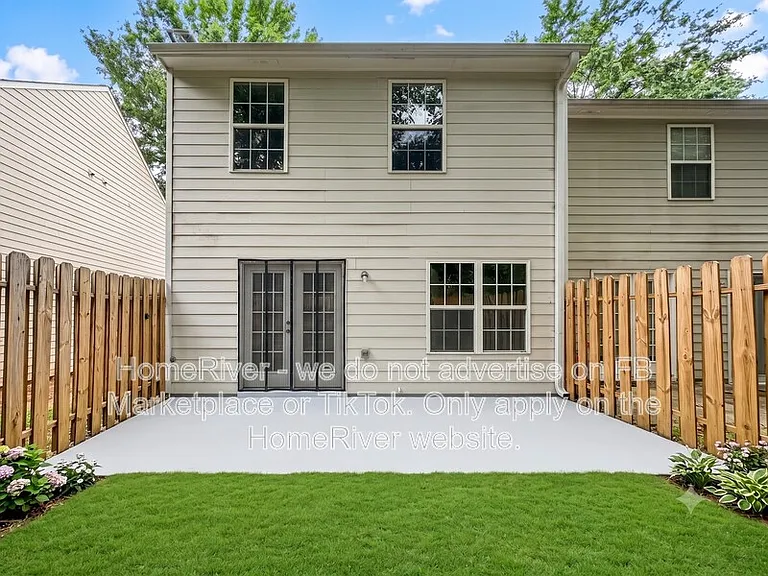 1945 Shawn Wayne Cir SE — Photo 9