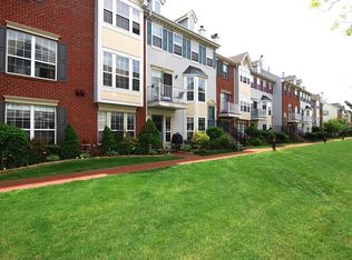 38 Cottonwood St #1, Jersey City, NJ 07305