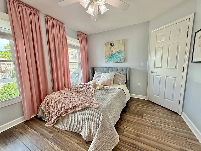259 Doral Ct #6 — Photo 10