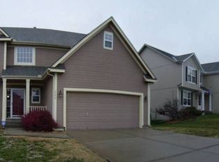 2040 SW Huntbrook Ter, Lees Summit, MO 64082