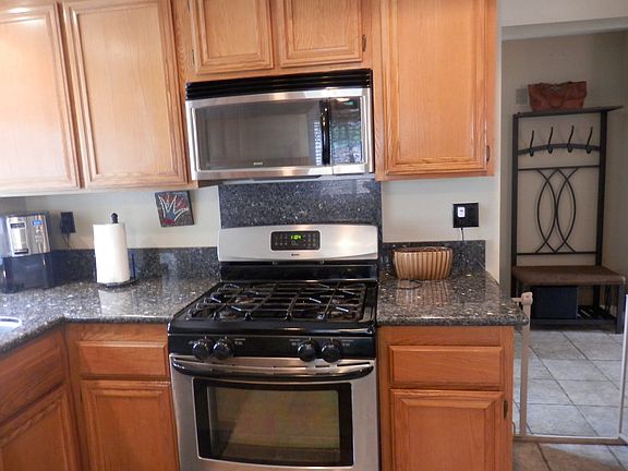 5th image of 3114 Wildwood Ct