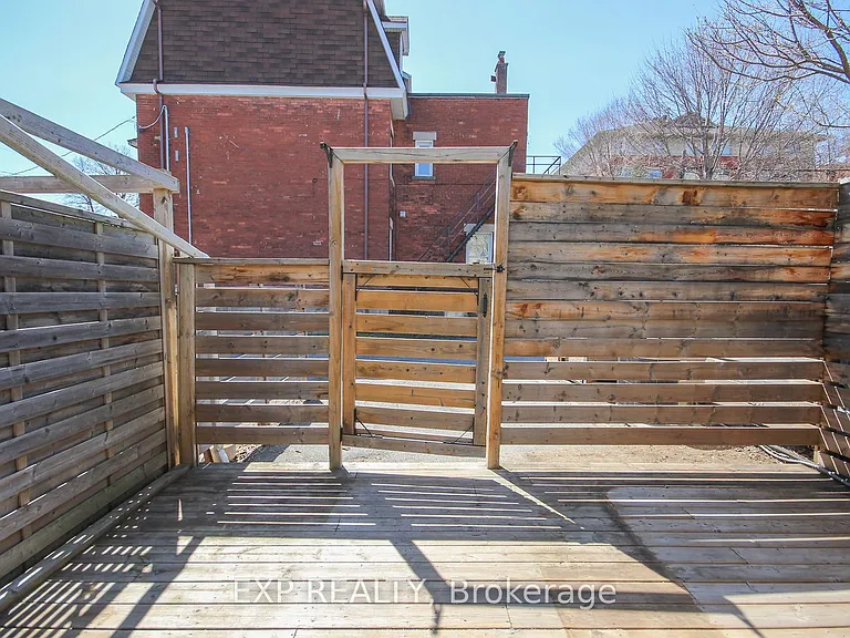 114 Sweetland Ave — Photo 29