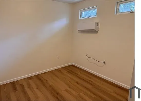 21 Bronson St #A — Photo 4