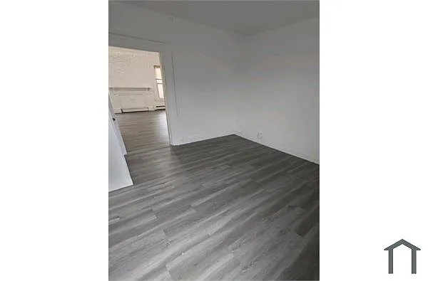 Building Photo - 118 Babcock St #3