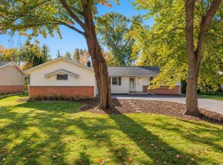 12123 W Diane DRIVE, Wauwatosa, WI 53226