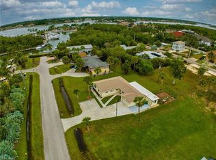 1769 Bay St, Naples, FL 34112