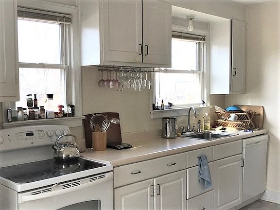 5th image of 24 Fordham Ct