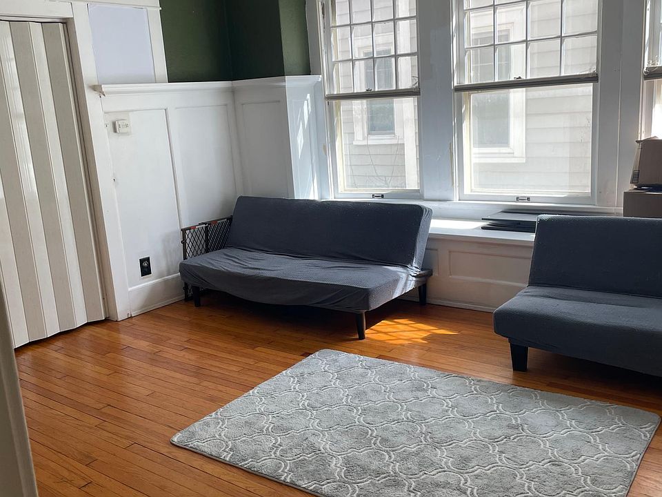 1st image of 2027 E Kenwood Blvd #1