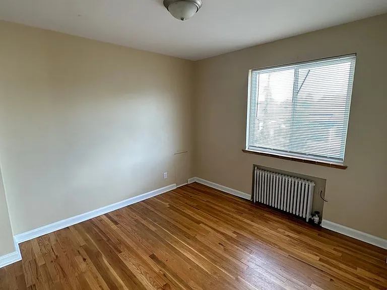 111 W 7th Ave — Photo 6