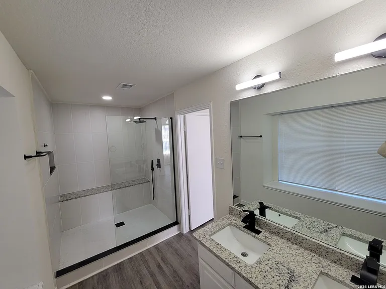 6810 Raintree Path — Photo 11